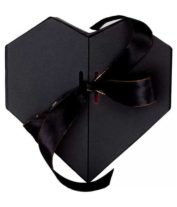 14 Rosas Rojas naturales preservadas en Estuche Regalo con forma de corazón 14 Rosas Rojas naturales preservadas en Estuche Regalo con forma de corazón
