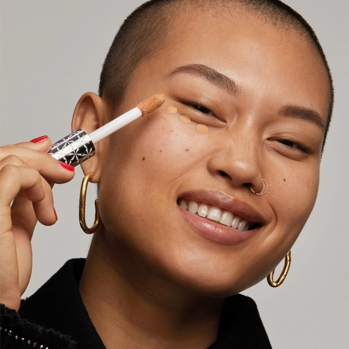 The Multi-Tasker Concealer The Multi-Tasker Concealer