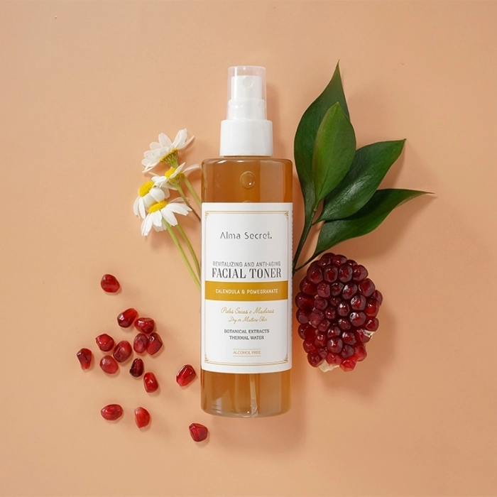 Tónico Revitalizante y Antiedad con Caléndula & Granada Tónico Revitalizante y Antiedad con Caléndula & Granada