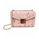 Bolso Rosa con Dibujos y Detalles en Dorado Bolso Rosa con Dibujos y Detalles en Dorado